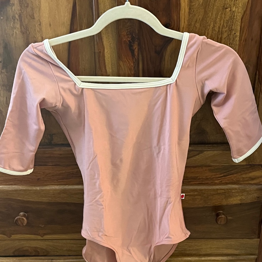 Yumiko Marieke Leotard in Antique Rose